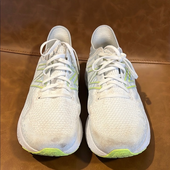 New Balance White and Neon Green Running Shoes - Picture 2 of 5